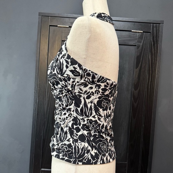 BCBG MAXAZRIA black and white halter top - Picture 3 of 6